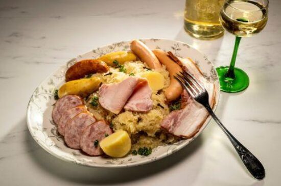 Choucroute garnie d'Alsace - Festein d'Alsace